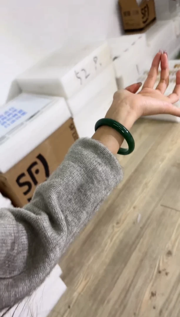 未镶嵌手镯石英质玉98-58D