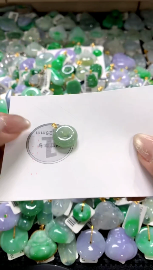 颈饰未镶嵌翡翠1111111111111111