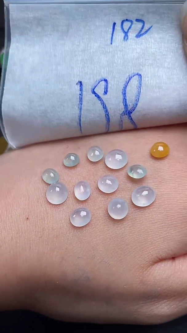 翡翠散珠未镶嵌天然缅甸翡翠A货182