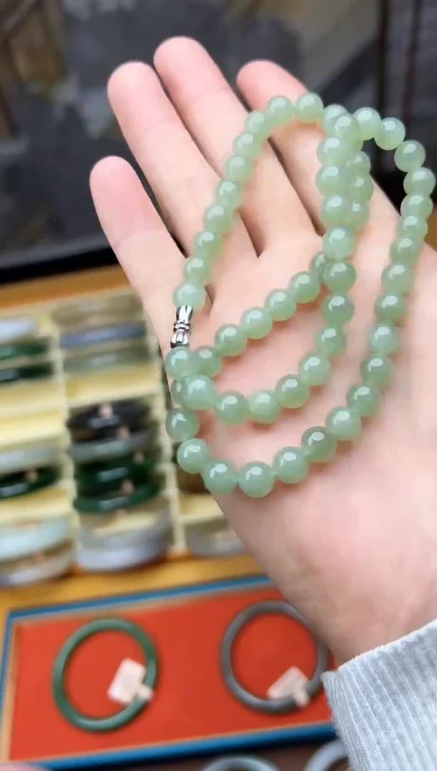 颈饰未镶嵌和田玉项链