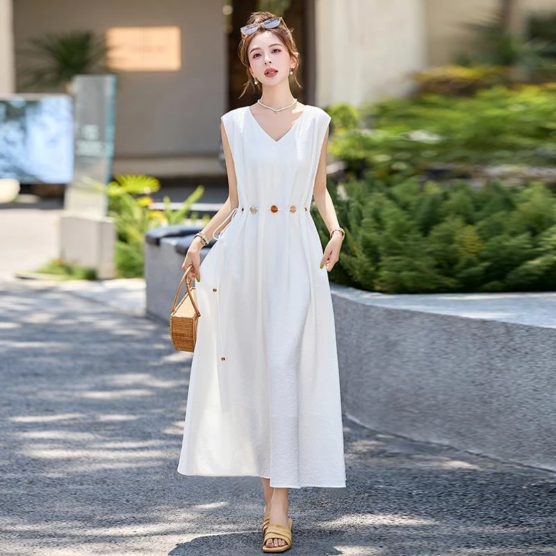 法式度假风收腰显瘦背心长裙女夏装小众高级感气质无袖亚麻连衣裙