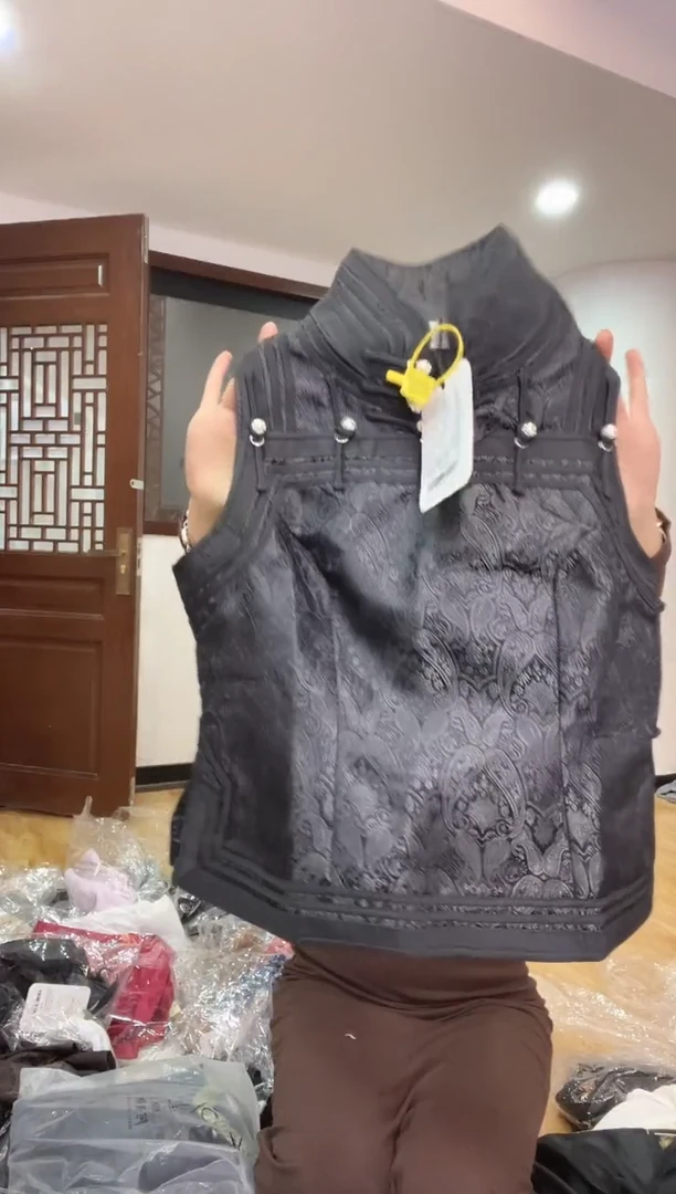 马甲 XL 125斤以里