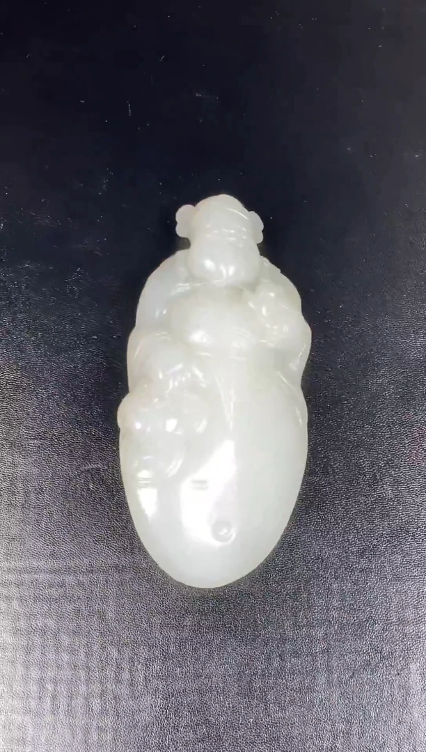 未镶嵌和田玉把件1