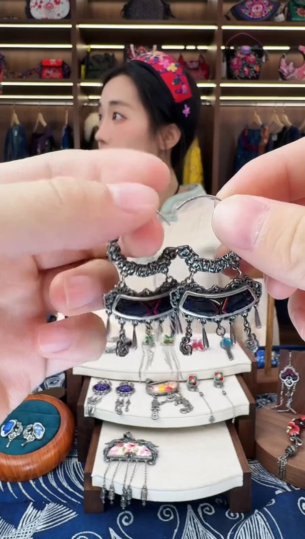 织绣522黔东南苗族刺绣