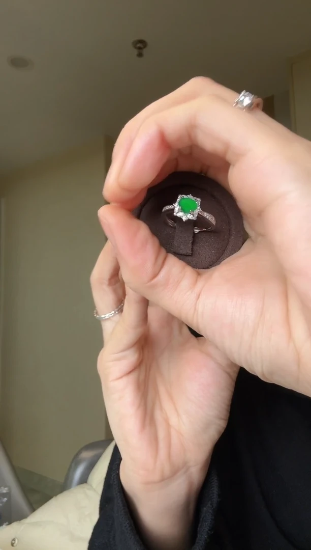 【闪购商品】翡翠戒指银S925镶嵌天然翡翠戒指