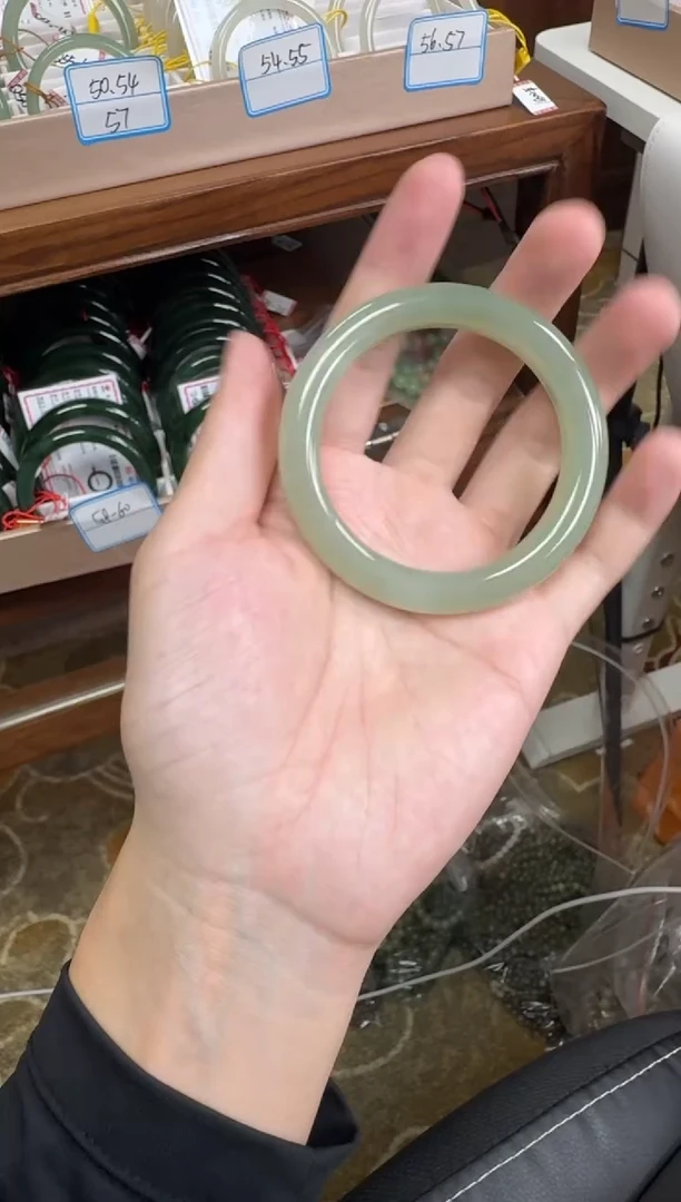 未镶嵌手镯和田玉54-