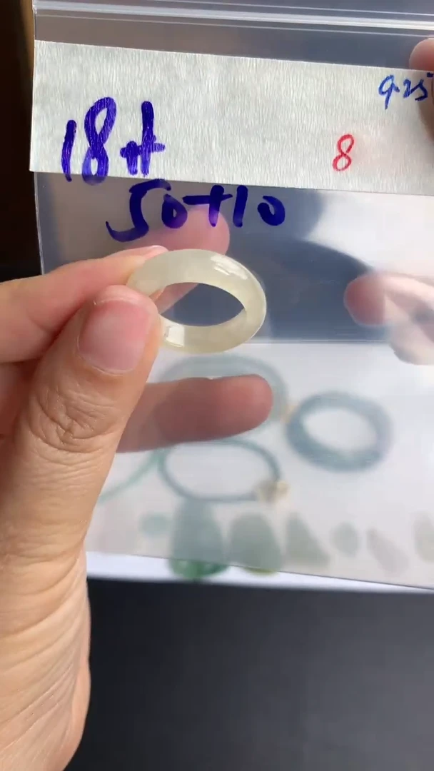 未镶嵌定制翡翠毛货需精细抛光拍一发一