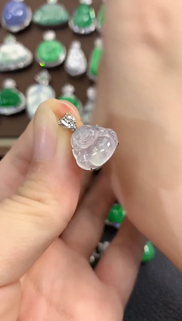 翡翠18K金镶嵌吊坠(不含链)春日珠宝 B19