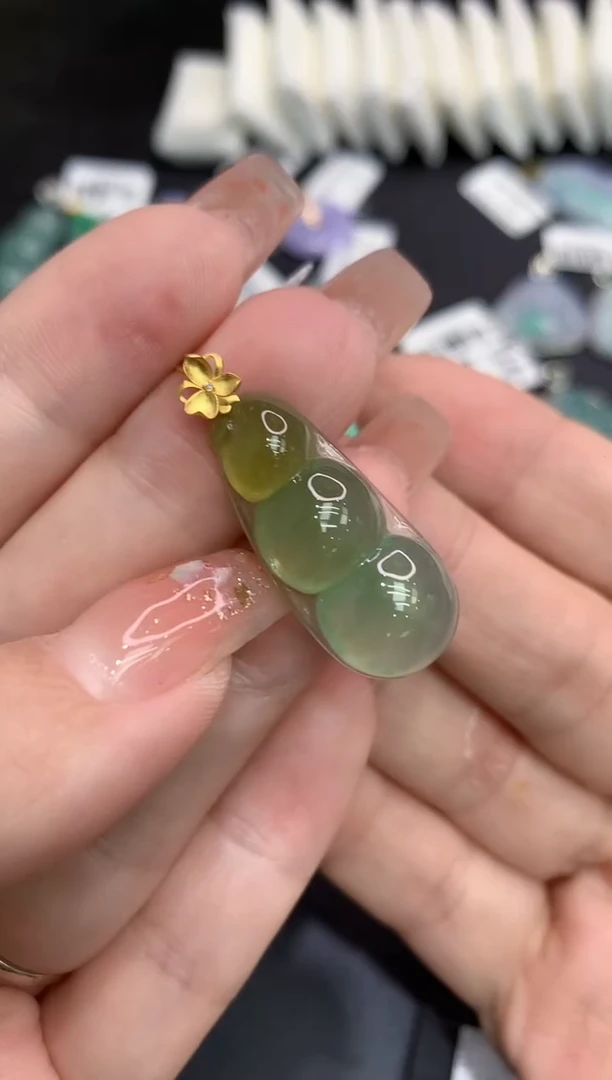 吊坠(不含链)18K金镶嵌翡翠11111111111111