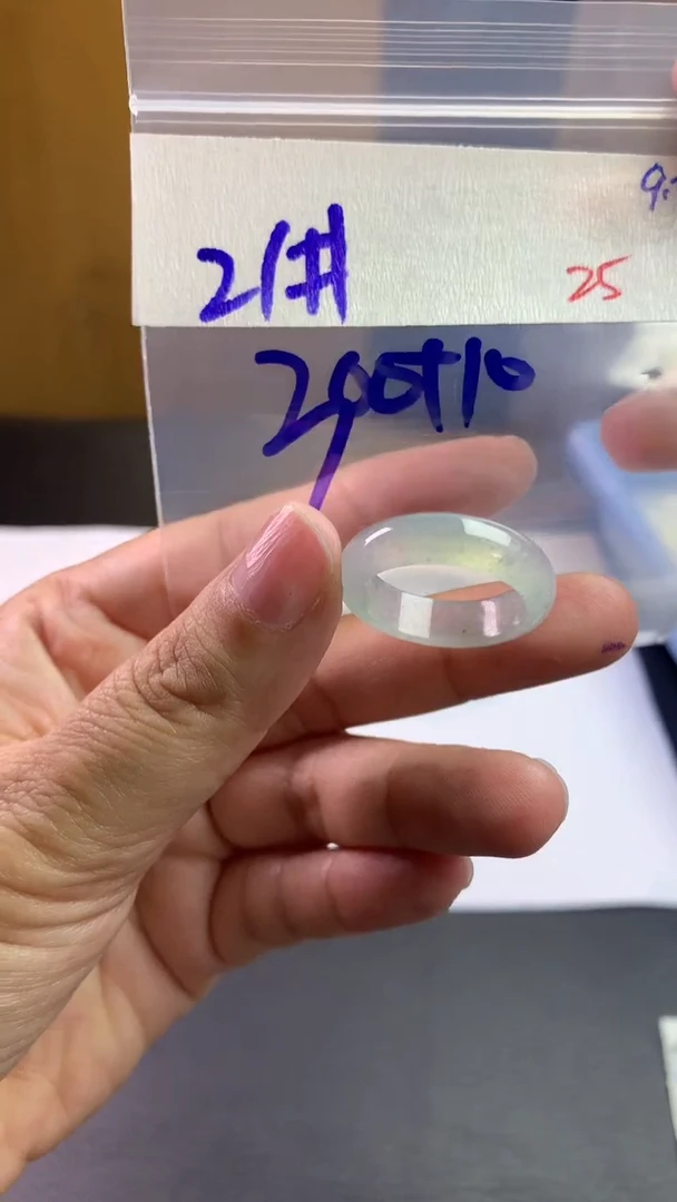 未镶嵌定制翡翠毛货需精细抛光拍一发一