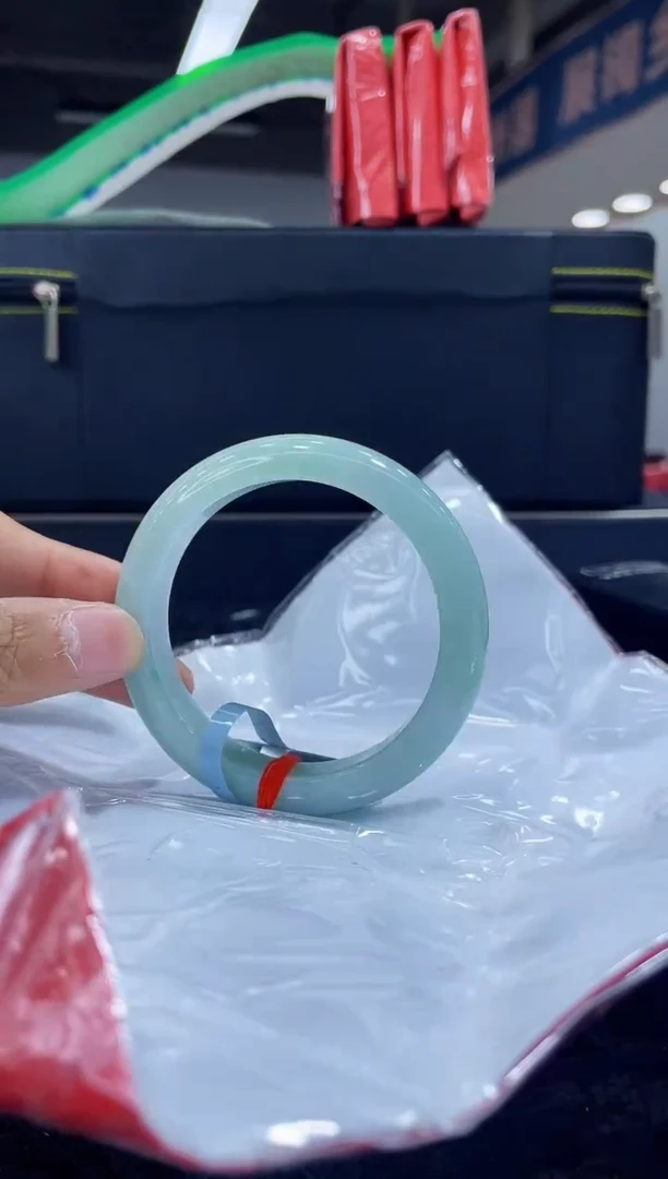 未镶嵌手镯翡翠13