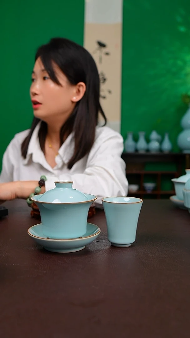 一级天青晓月高马蹄盖碗送闻香杯