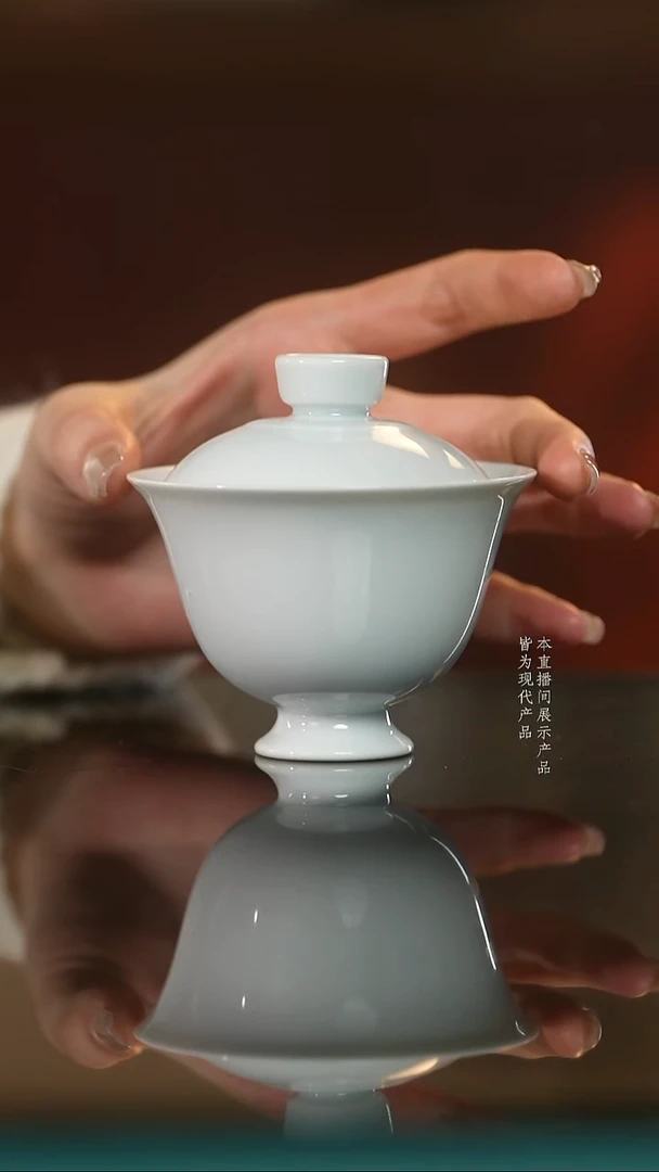 白胎小高足盖碗白胎小高足盖碗