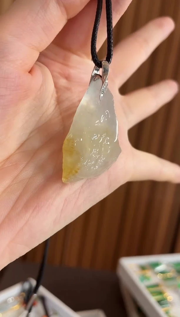 吊坠(不含链)18K金镶嵌翡翠吊坠