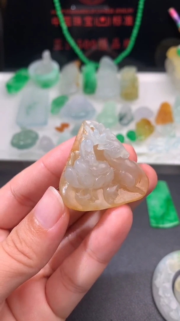 未镶嵌定制翡翠