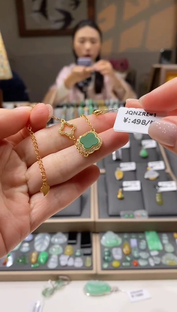 颈饰银S925镶嵌翡翠手链