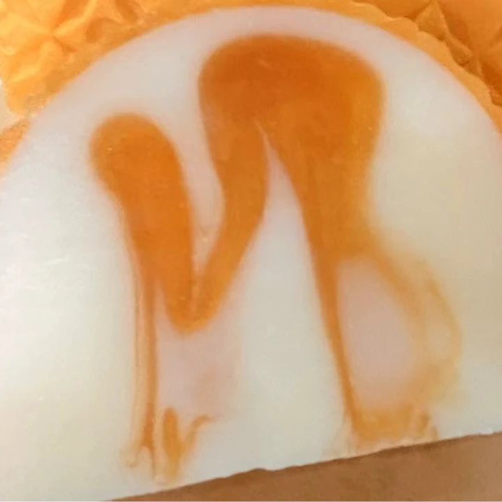 拉脱维亚醉意流年乳香半圆渲染皂