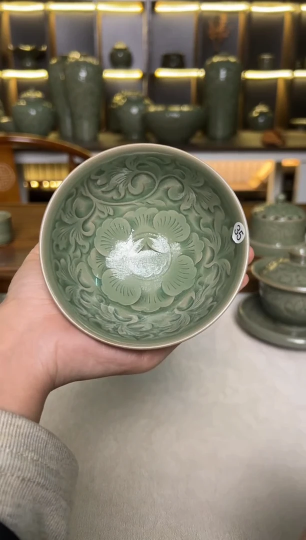 陶瓷纯手工内刻牡丹玉兰杯微瑕35号