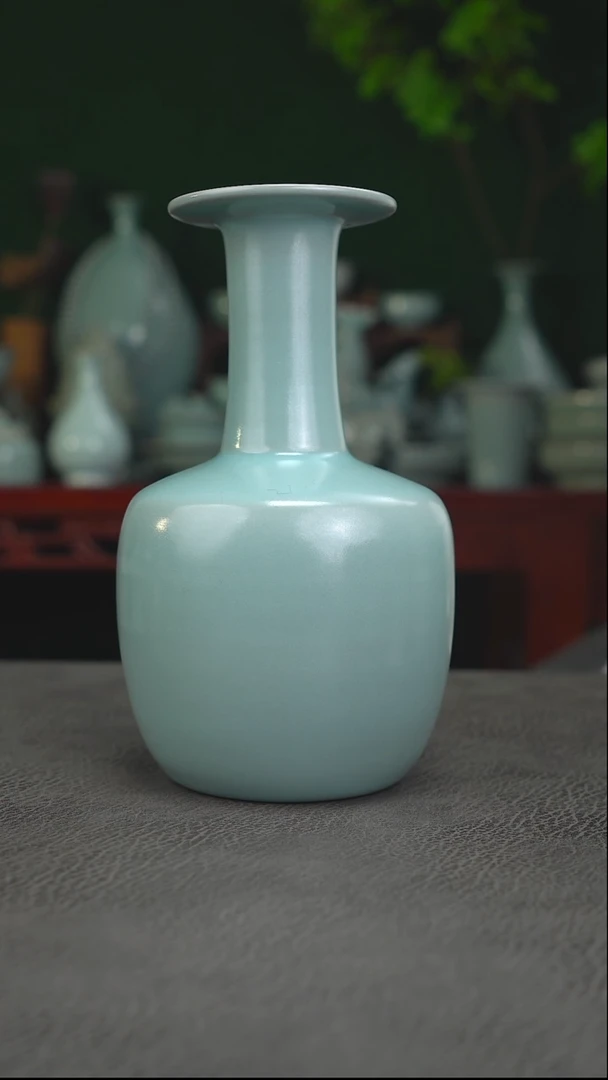 仿古件226号盘口折肩瓶高20精品-二