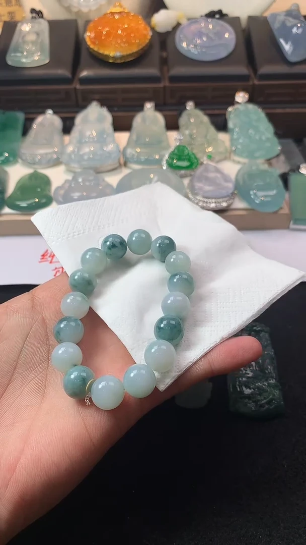 未镶嵌定制翡翠H****g    4092毛货不退不换