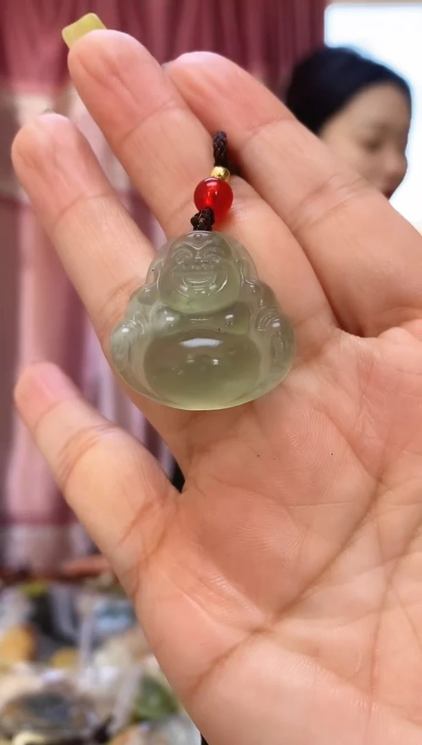 未镶嵌岫玉吊坠