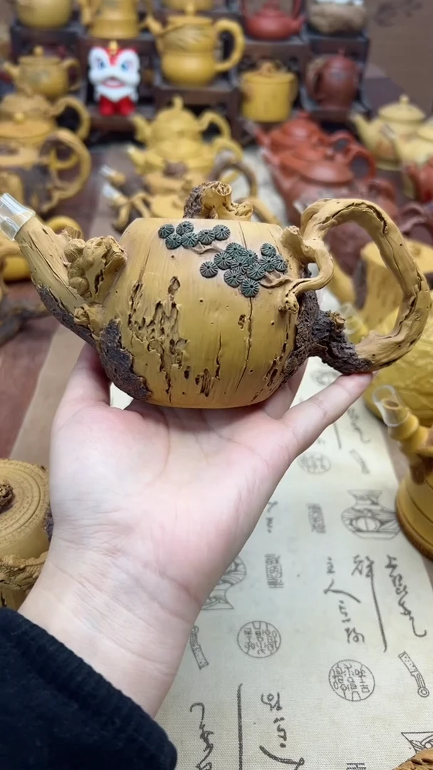 【闪购商品】紫砂茶壶山水浮雕紫砂茶壶