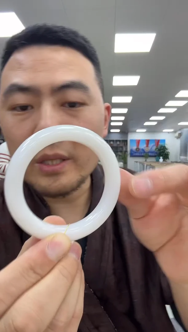 【闪购商品】和田玉手镯未镶嵌54  352