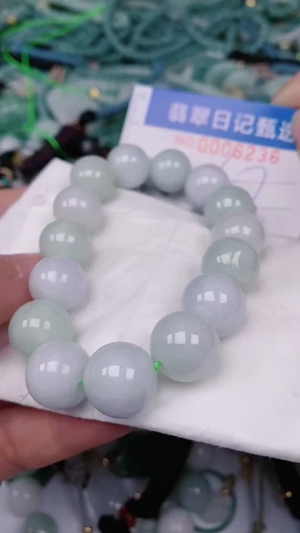 【闪购商品】翡翠颈饰未镶嵌00006236