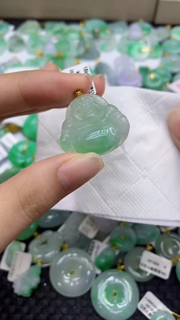 颈饰18K金镶嵌翡翠天然缅甸A货翡翠