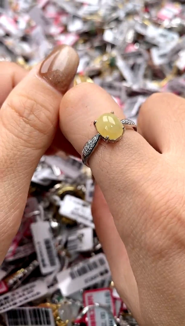 【闪购商品】翡翠戒指银S925镶嵌8888888    0