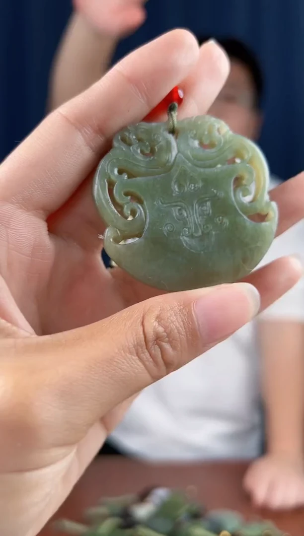未镶嵌和田玉挂件拍一发一，多样性发货