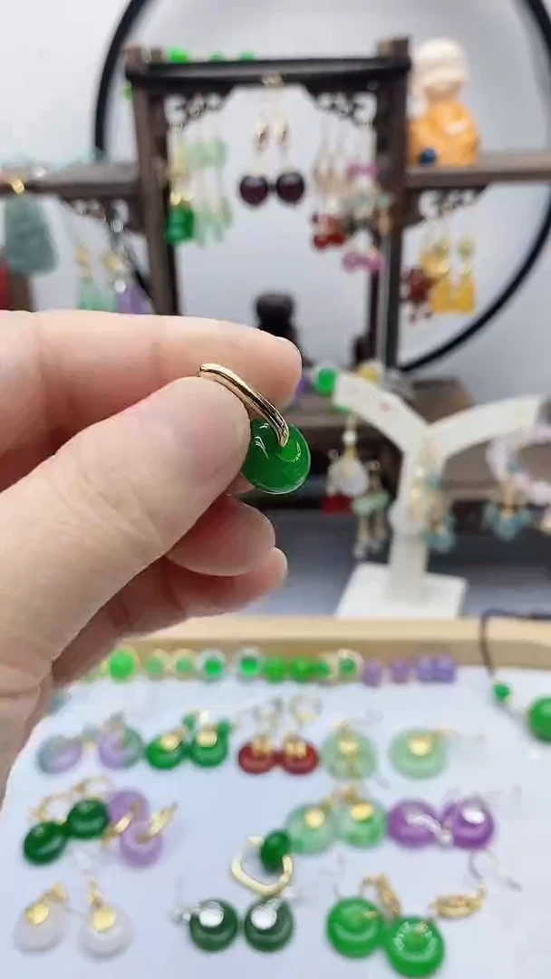 14K金镶嵌石英质玉（非洲翠）耳饰50