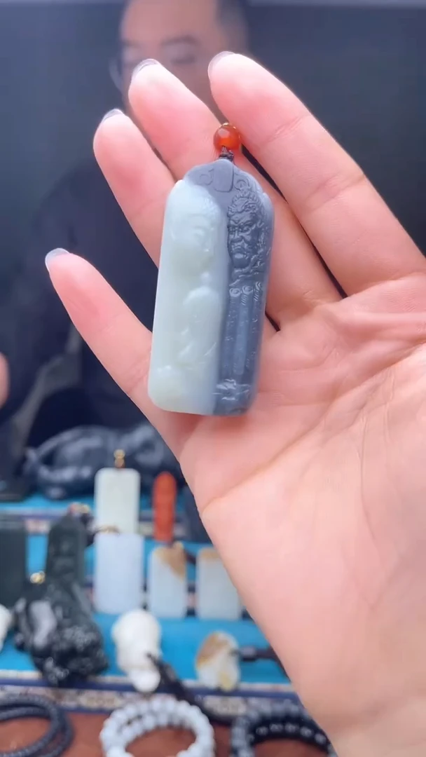 未镶嵌和田玉挂件1