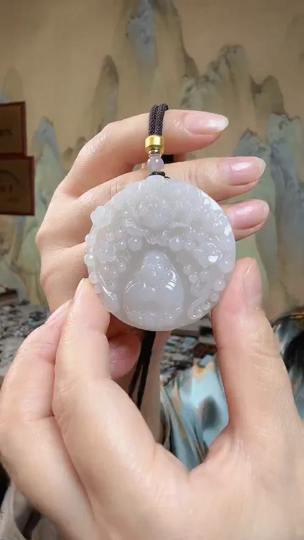 颈饰未镶嵌和田玉.