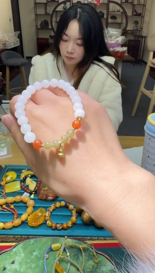 未镶嵌手链和田玉多样性发一件 209