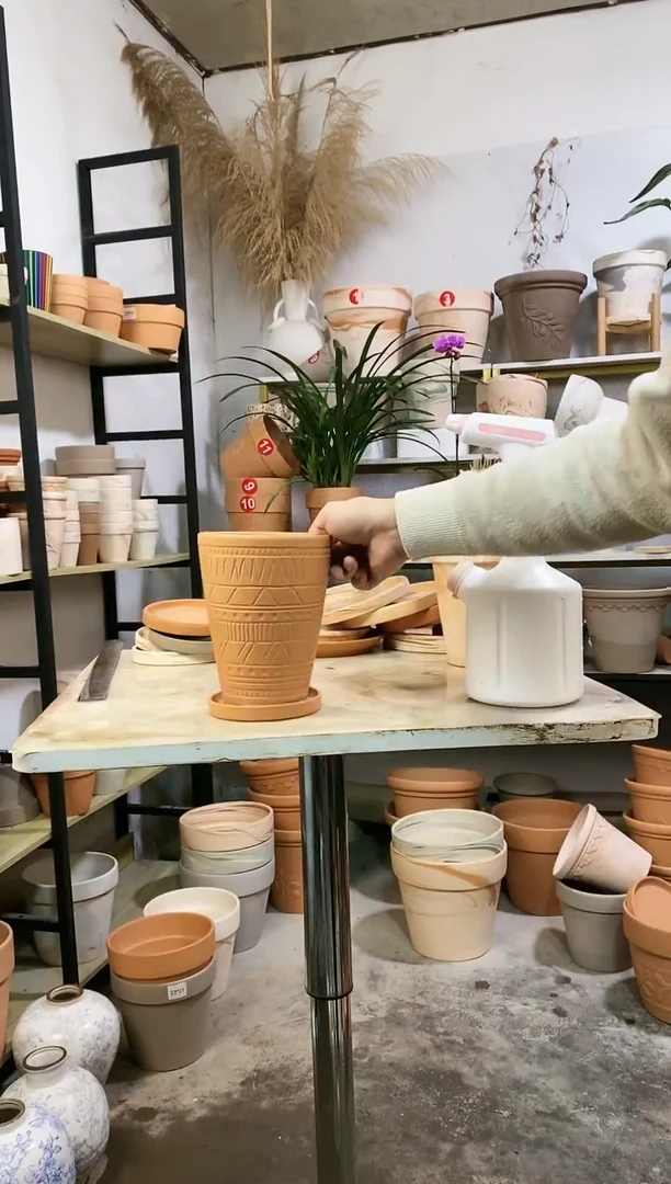 【闪购商品】红陶13.5*17红陶浮雕反比例 1盆1托