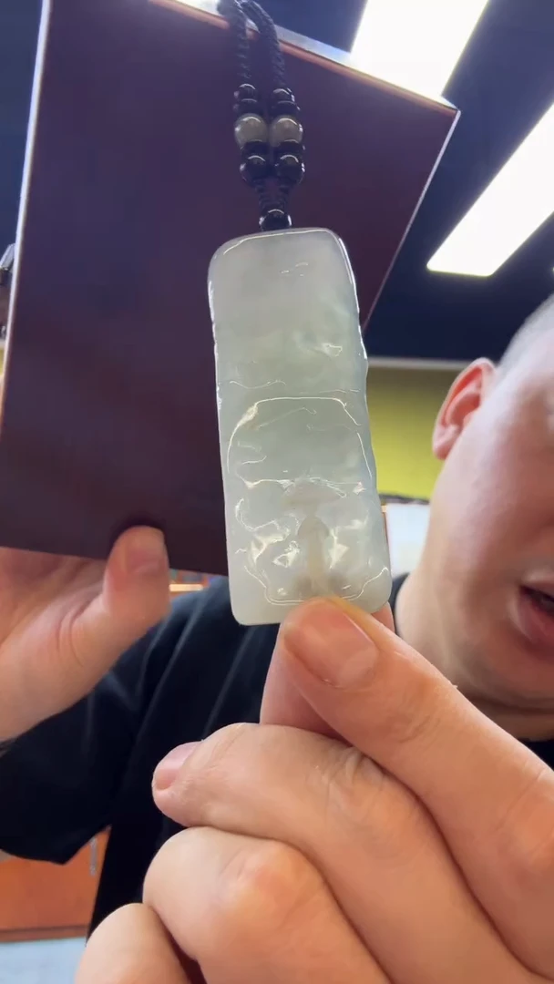 【闪购商品】翡翠挂件未镶嵌国雕谢林工（定制退货扣1000元）