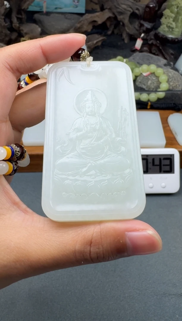 颈饰未镶嵌和田玉1