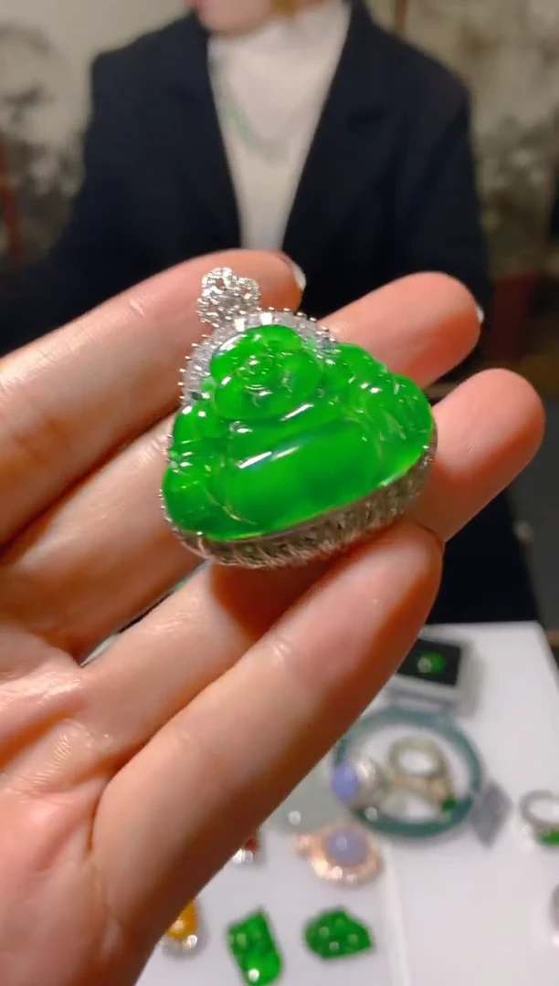 吊坠(赠链)未镶嵌翡翠天然A货翡翠 多样性发货 假一罚四