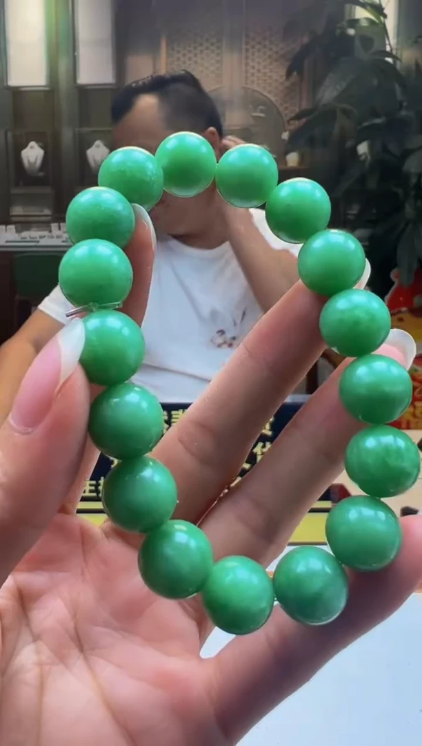 翡翠未镶嵌颈饰BQ2025-8-4-36