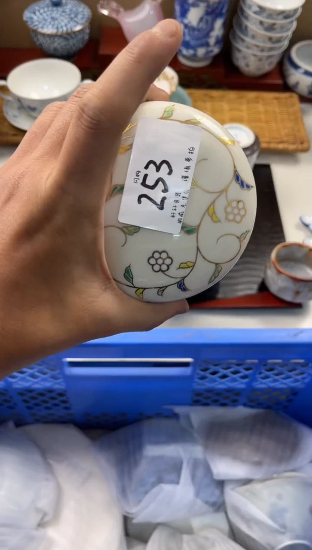 陶瓷回****前 店铺名称 轩轩瓷器 闪购类型 定向 回不去的从前