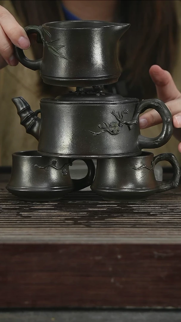 茶壶紫砂82号320CC