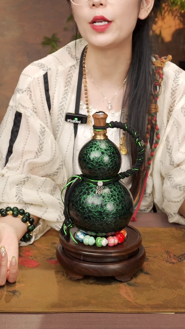 H****。34---高端工艺大漆酒葫芦--818