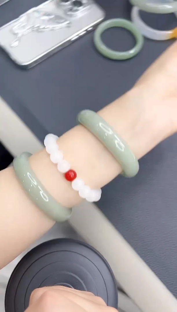 石英质玉手镯未镶嵌303-58.6