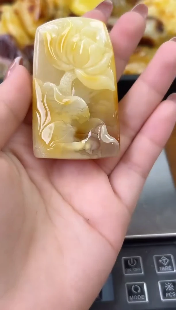 未镶嵌蜜蜡裸石琥珀蜜蜡吊坠