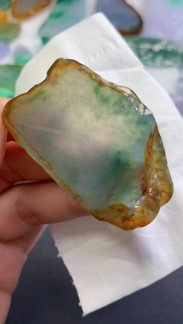 翡翠未镶嵌吊坠(不含链)654