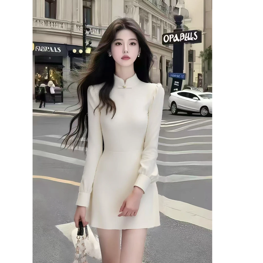 法式小众设计感立领秋季气质短裙收腰修身裙子长袖连衣裙显瘦中腰