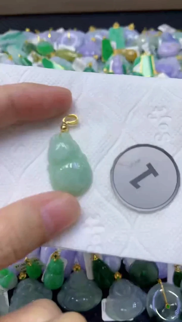 颈饰未镶嵌翡翠天然缅甸翡翠A货