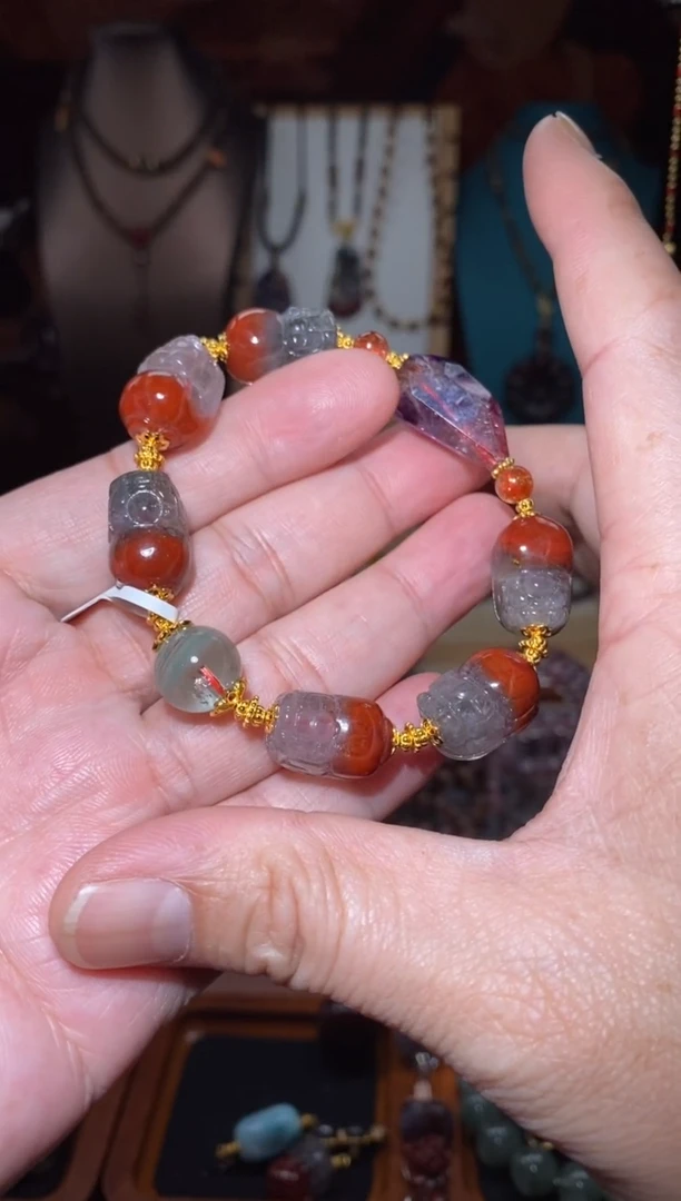 【闪购商品】水晶手串未镶嵌红极光貔貅阵