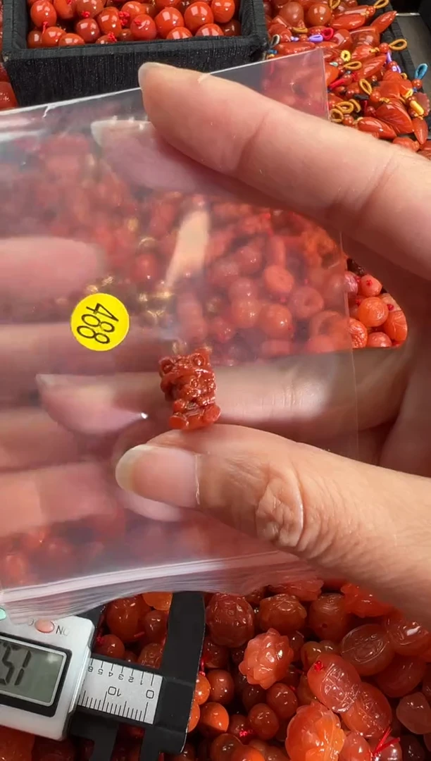 【闪购商品】南红玛瑙颈饰未镶嵌1